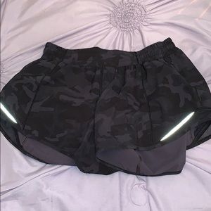 Lululemon Shorts Grey Camo